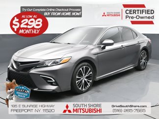 Used 2020 Toyota Camry SE w/ Carpet Mat Package image 1