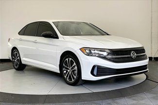 Certified 2024 Volkswagen Jetta Sport image 1