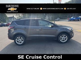 Used 2018 Ford Escape SE image 1