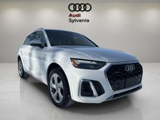 Certified 2023 Audi Q5 2.0T Premium Plus w/ Premium Plus Package image 1