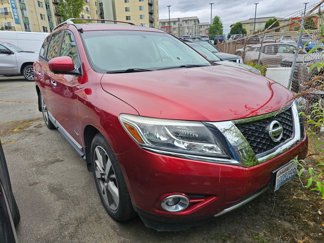Used 2014 Nissan Pathfinder Platinum image 1