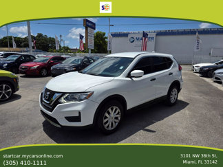 Used 2017 Nissan Rogue S image 1