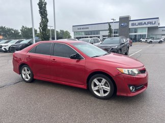Used 2014 Toyota Camry SE image 1