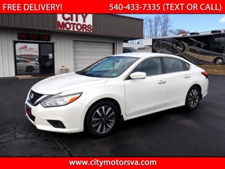 Used 2017 Nissan Altima 2.5 SV image 1
