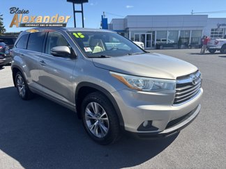 Used 2015 Toyota Highlander XLE image 1
