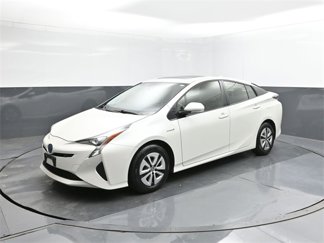 Used 2018 Toyota Prius Four image 1