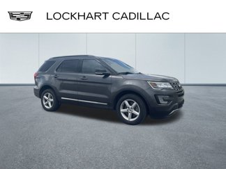 Used 2017 Ford Explorer XLT image 1