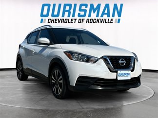 Used 2020 Nissan Kicks SV image 1