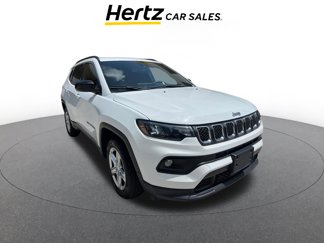 Used 2023 Jeep Compass Latitude image 1