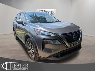 Used 2023 Nissan Rogue SV image 1