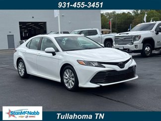 Used 2020 Toyota Camry LE image 1