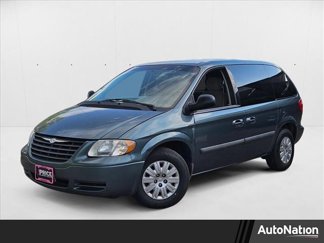 Used 2006 Chrysler Town & Country image 1