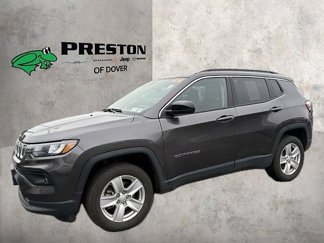 Used 2022 Jeep Compass Latitude image 1