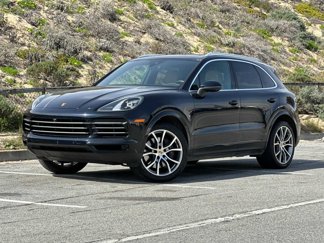 Used 2022 Porsche Cayenne image 1