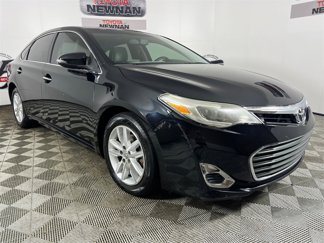Used 2015 Toyota Avalon Limited image 1