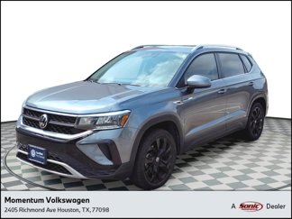 Certified 2022 Volkswagen Taos SE w/ Panoramic Sunroof Package image 1