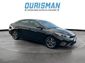 Used 2023 Kia Forte LXS image 1