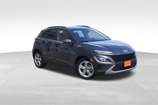 Used 2022 Hyundai Kona SEL w/ Winter Weather Package image 1