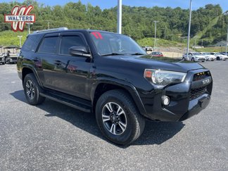 Used 2017 Toyota 4Runner SR5 image 1