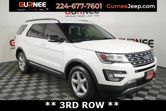 Used 2017 Ford Explorer XLT image 1
