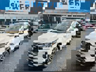 New 2025 Ford Escape SE image 1