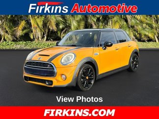 Used 2015 MINI Cooper S image 1