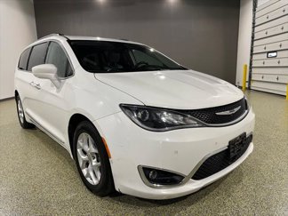 Used 2017 Chrysler Pacifica Touring-L Plus w/ Advanced Safetytec Group image 1