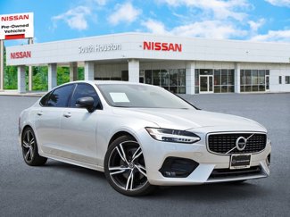 Used 2020 Volvo S90 T6 R-Design image 1