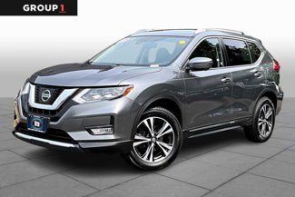 Used 2017 Nissan Rogue SL image 1