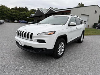 Used 2015 Jeep Cherokee Latitude w/ Cold Weather Group image 1