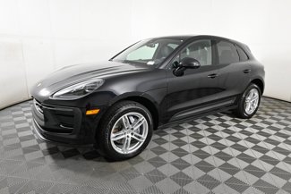 Certified 2025 Porsche Macan video 2