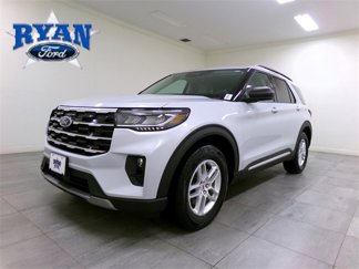 New 2025 Ford Explorer Active w/ Active Comfort Package image 1