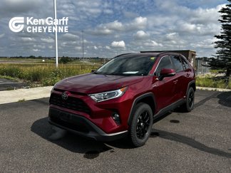 Used 2020 Toyota RAV4 XLE image 1