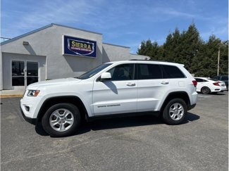 Used 2015 Jeep Grand Cherokee Laredo w/ Quick Order Package 23E image 1