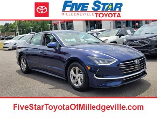 Used 2022 Hyundai Sonata SE image 1