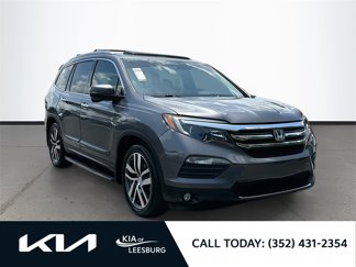 Used 2016 Honda Pilot Touring image 1
