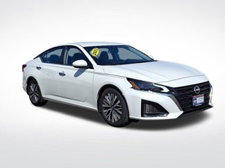 Used 2023 Nissan Altima 2.5 SV image 1