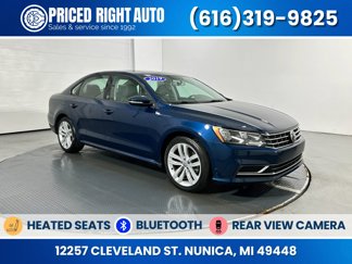 Used 2019 Volkswagen Passat 2.0T Wolfsburg image 1