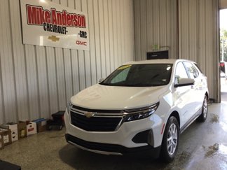 Used 2023 Chevrolet Equinox LT image 1