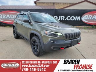 Used 2021 Jeep Cherokee Trailhawk image 1
