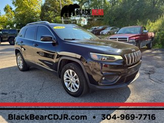 Used 2019 Jeep Cherokee Latitude w/ Cold Weather Group image 1