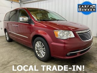 Used 2015 Chrysler Town & Country Touring-L w/ Driver Convenience Group image 1