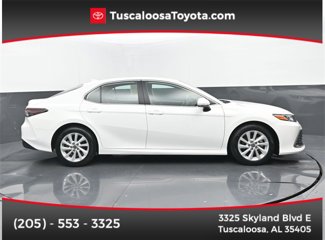 Used 2023 Toyota Camry LE image 1
