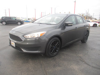 Used 2017 Ford Focus SE image 1