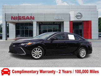 Used 2023 Toyota Camry LE image 1