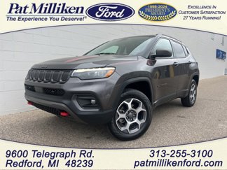 Used 2022 Jeep Compass Trailhawk w/ Trailhawk Elite Group image 1