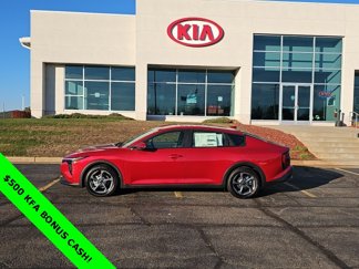 New 2025 Kia K4 LXS image 1