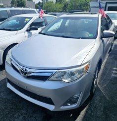 Used 2012 Toyota Camry XLE image 1