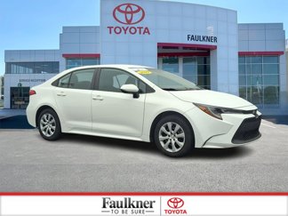 Certified 2021 Toyota Corolla LE image 1