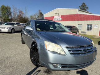 Used 2006 Toyota Avalon XLS image 1